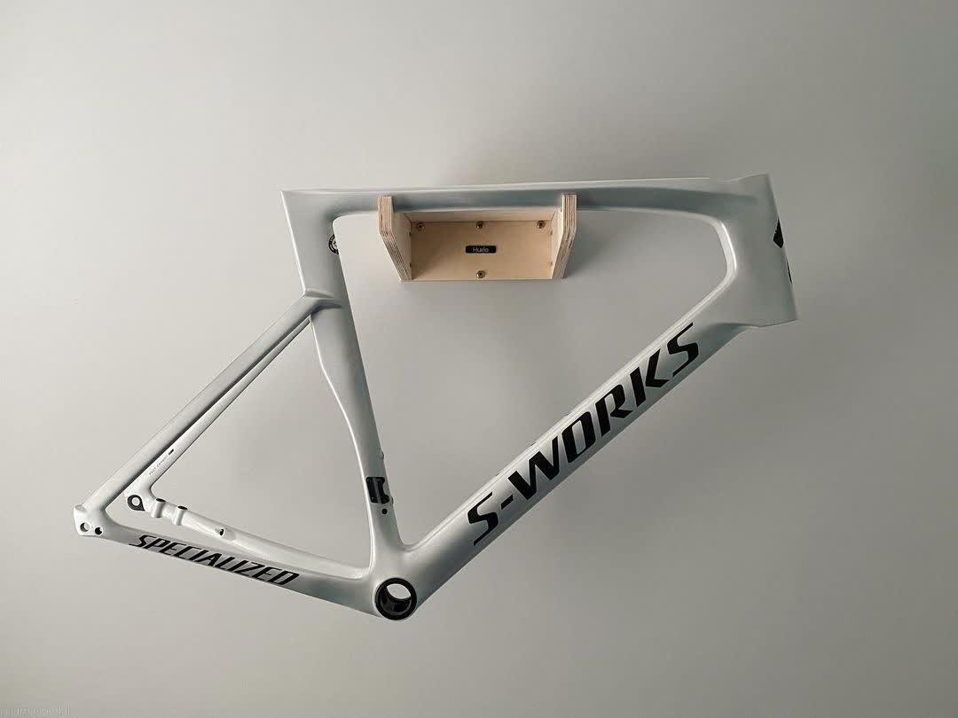 Bike wall mount hanger 